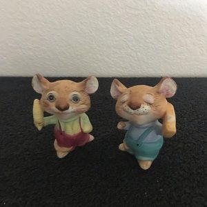 Homco Ceramic Chipmunk Pair